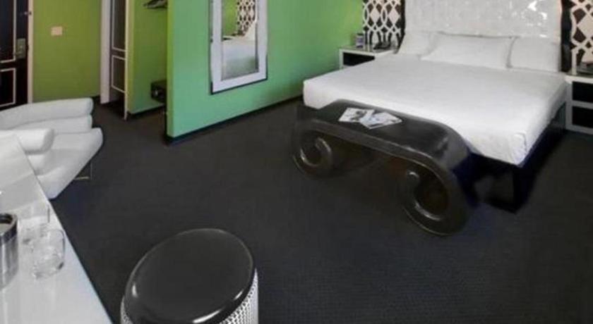 At El Cortez 3*